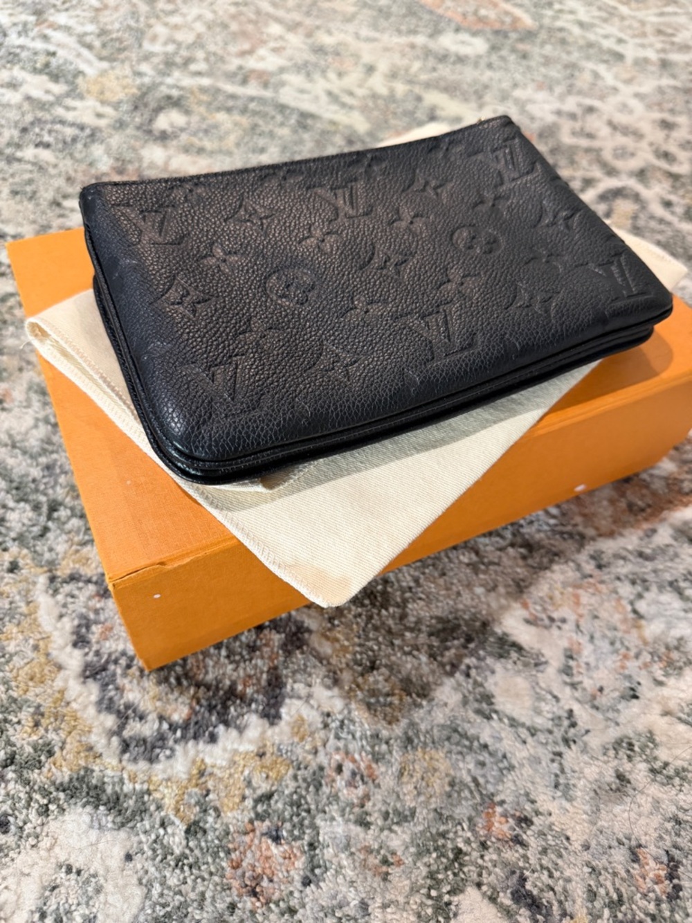 Louis Vuitton Pochette - Picture 9 of 11